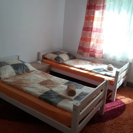 Borbala Vendeghaz Szentes